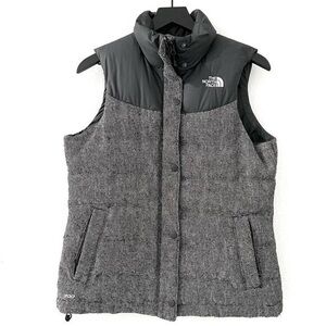 The North Face Women's Gray and Black Vest